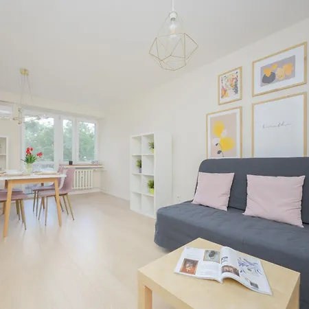 Przytulny Z Balkonem I Klimatyzacja By Renters Lejlighed
